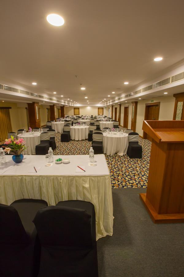 Viva Hotel Near Madgaon Railway Station Экстерьер фото