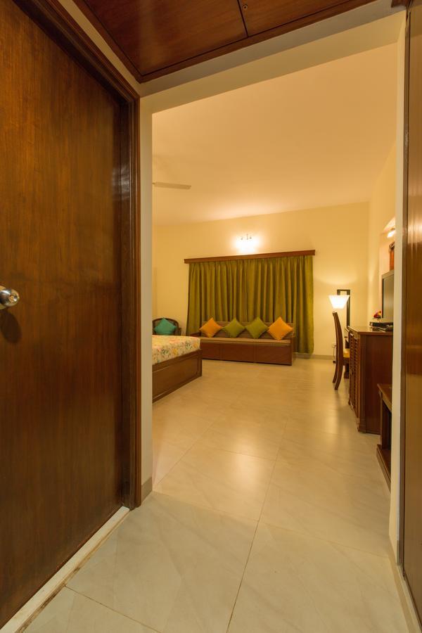 Viva Hotel Near Madgaon Railway Station Экстерьер фото