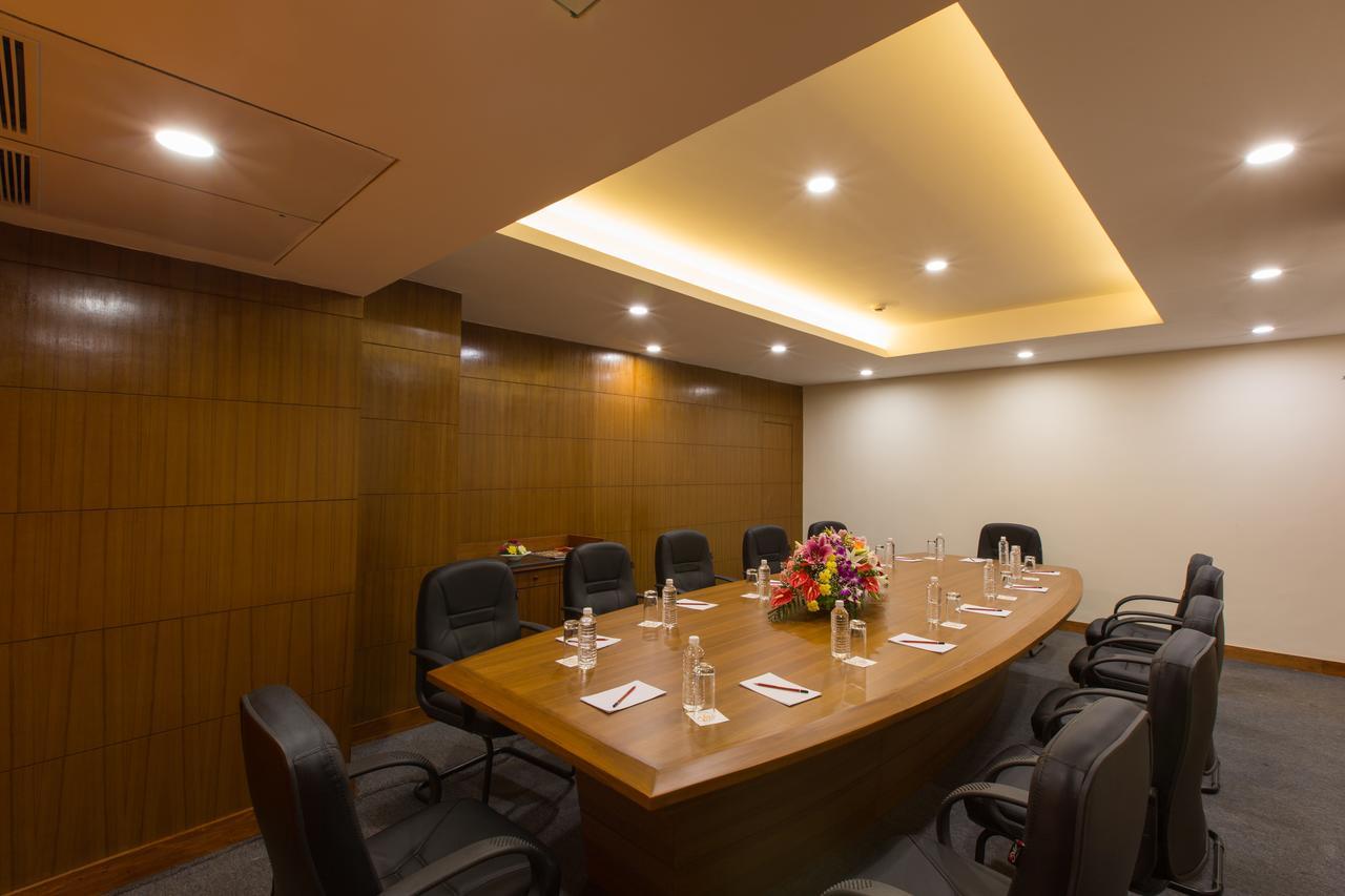 Viva Hotel Near Madgaon Railway Station Экстерьер фото